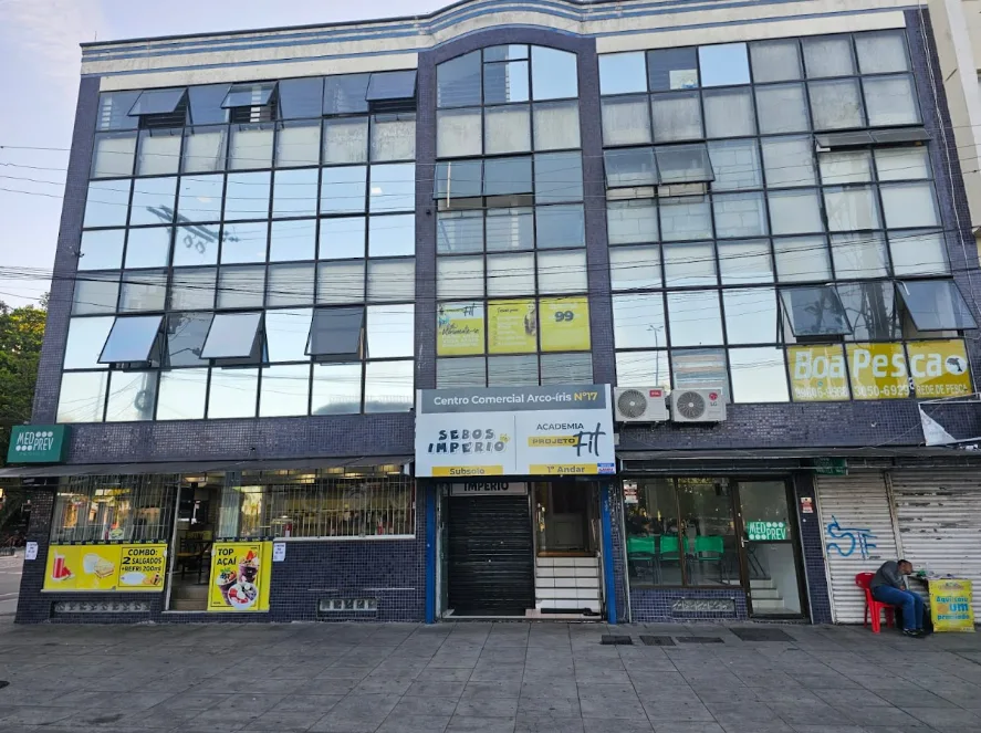 Fachada da Academia Projeto Fit no Centro Comercial Arco-íris